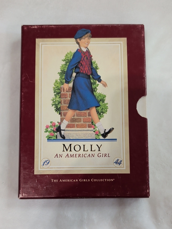 American Girl Other - Molly American Girl Collection Pleasant Company Publications